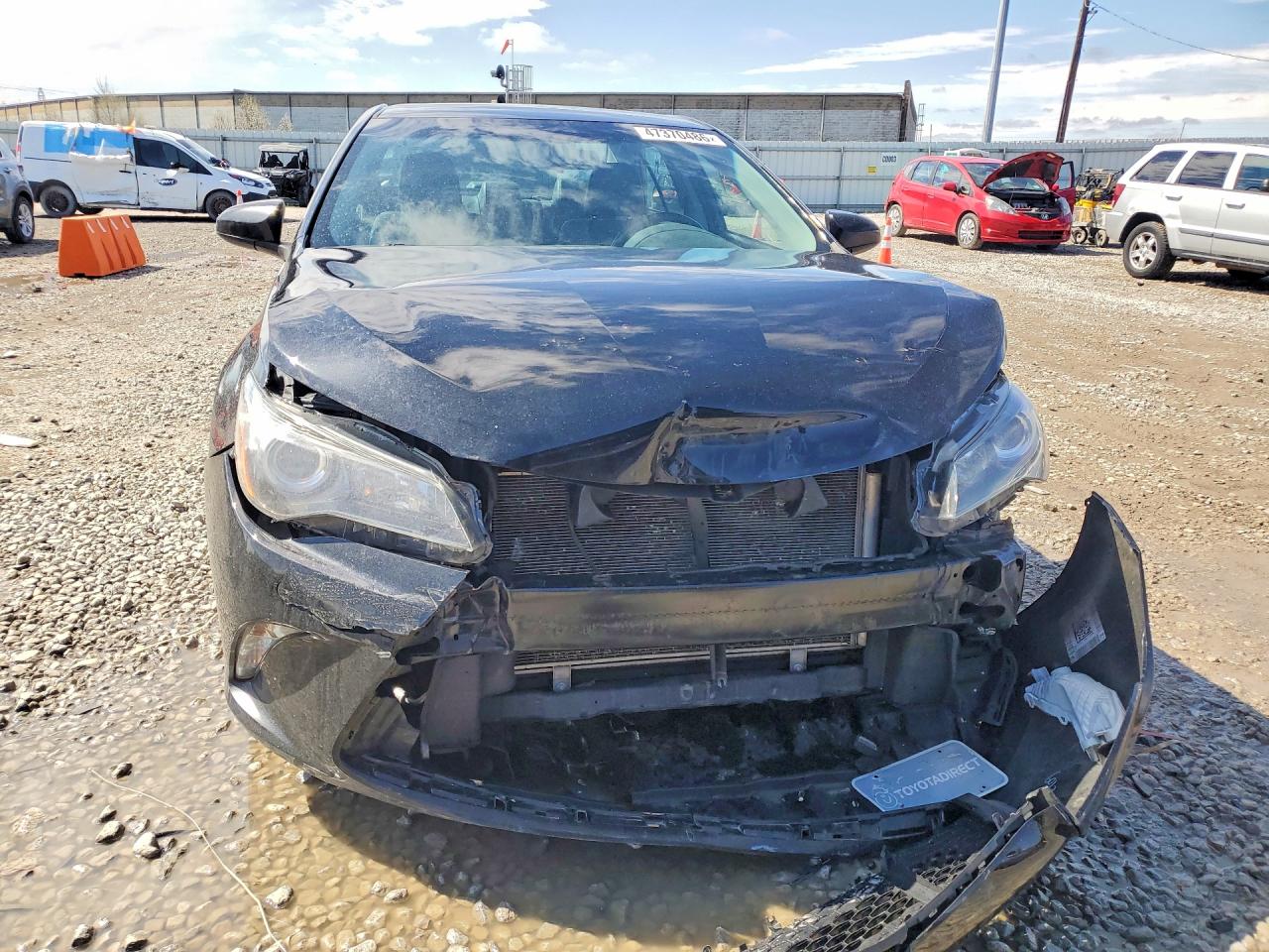 2017 TOYOTA CAMRY SE photo 5