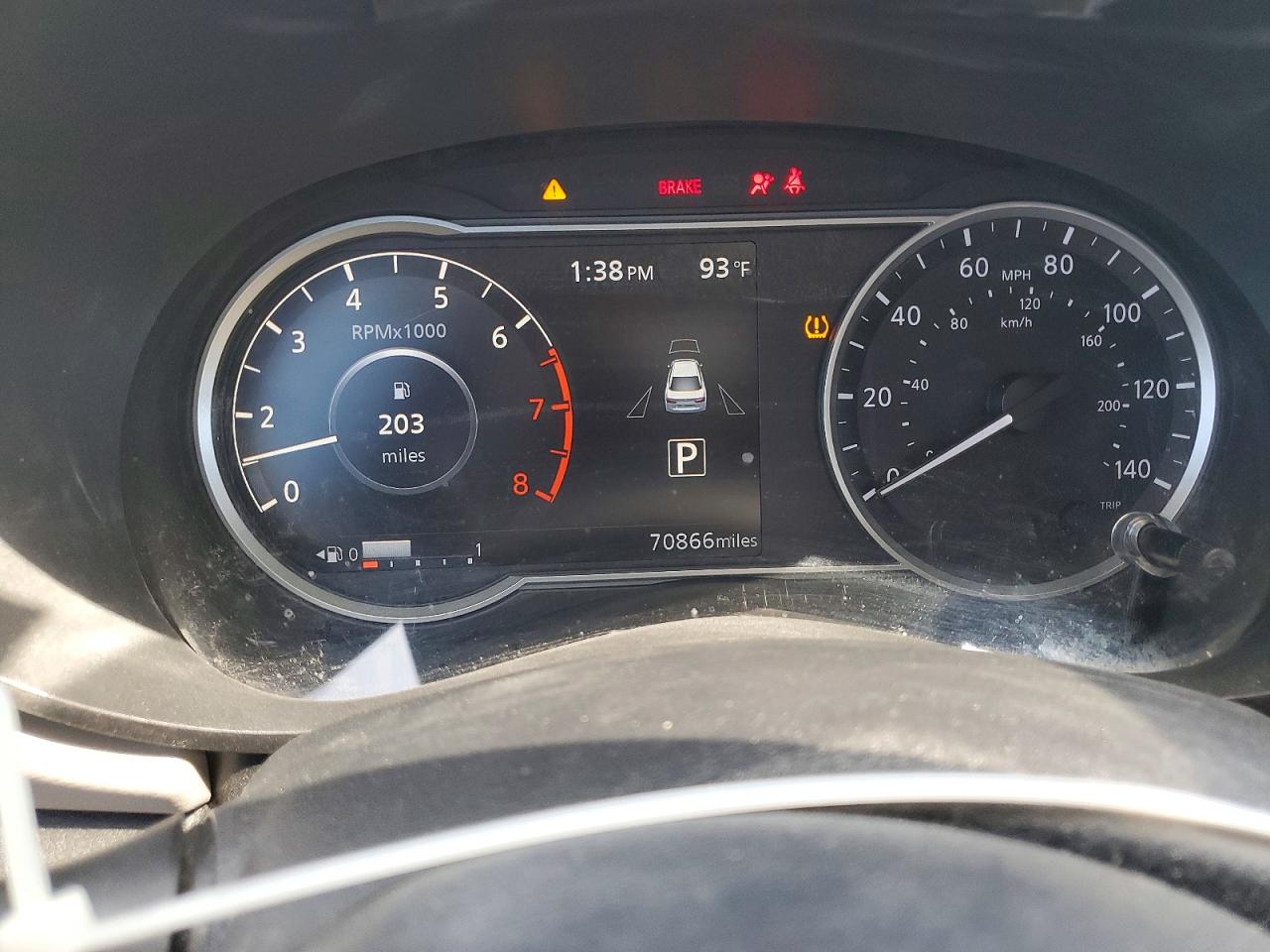 2021 NISSAN VERSA SV photo 25