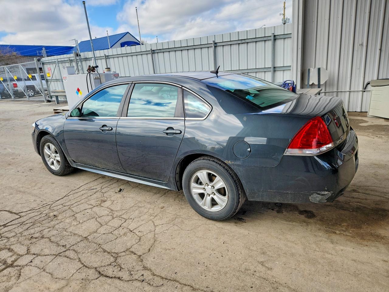 2013 CHEVROLET IMPALA LS photo 4