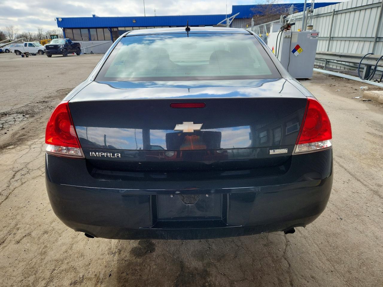 2013 CHEVROLET IMPALA LS photo 16