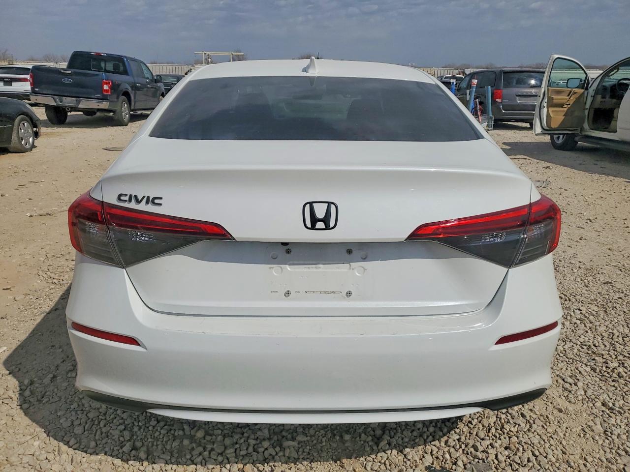 2022 HONDA CIVIC LX photo 6