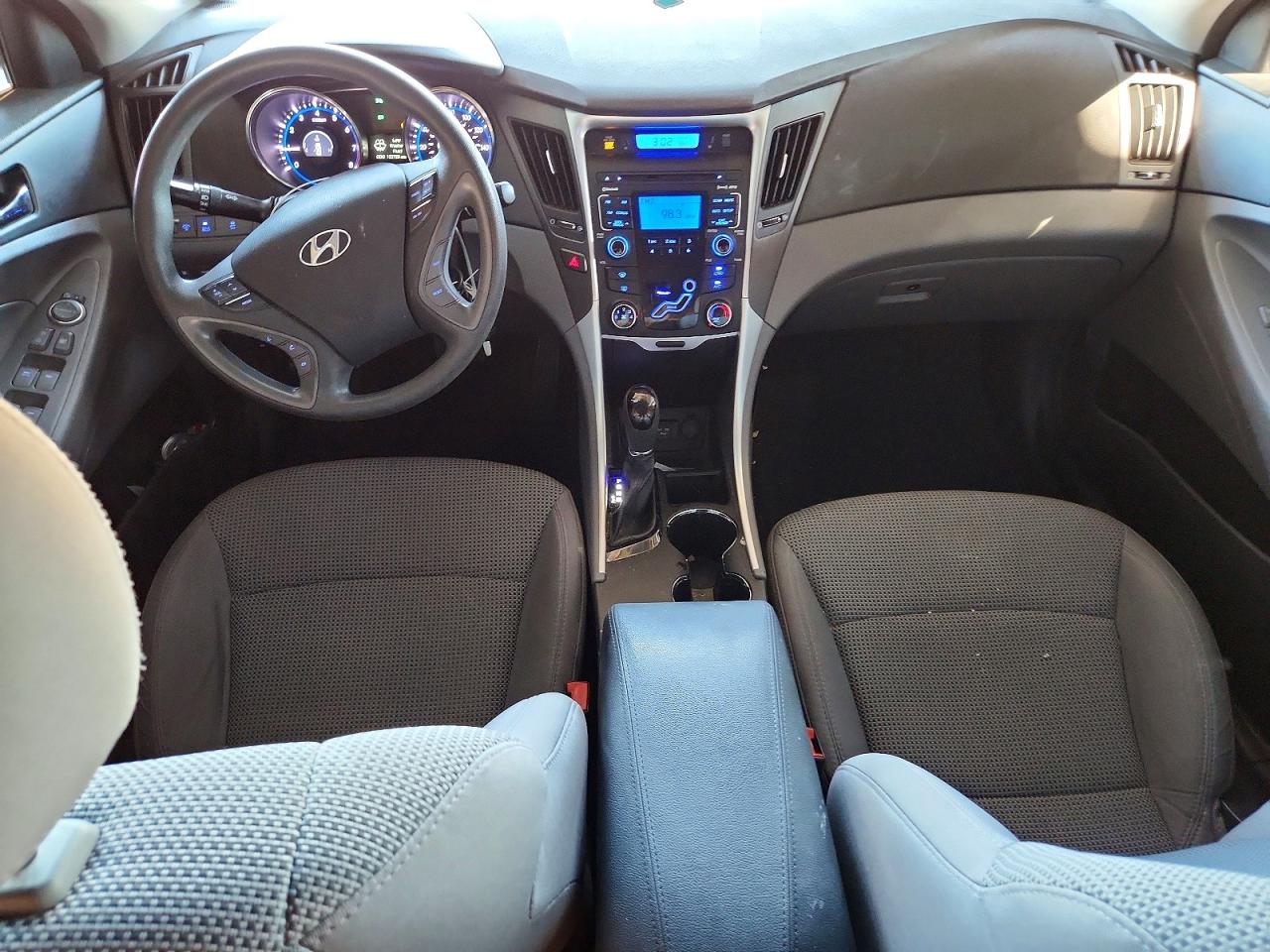 2011 HYUNDAI SONATA GLS photo 15