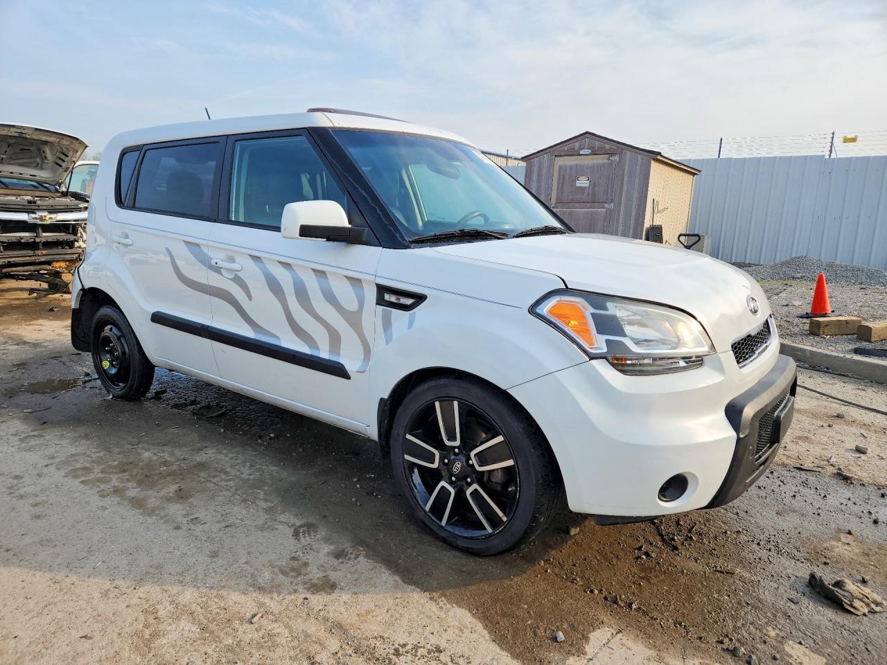2011 KIA SOUL + photo 7