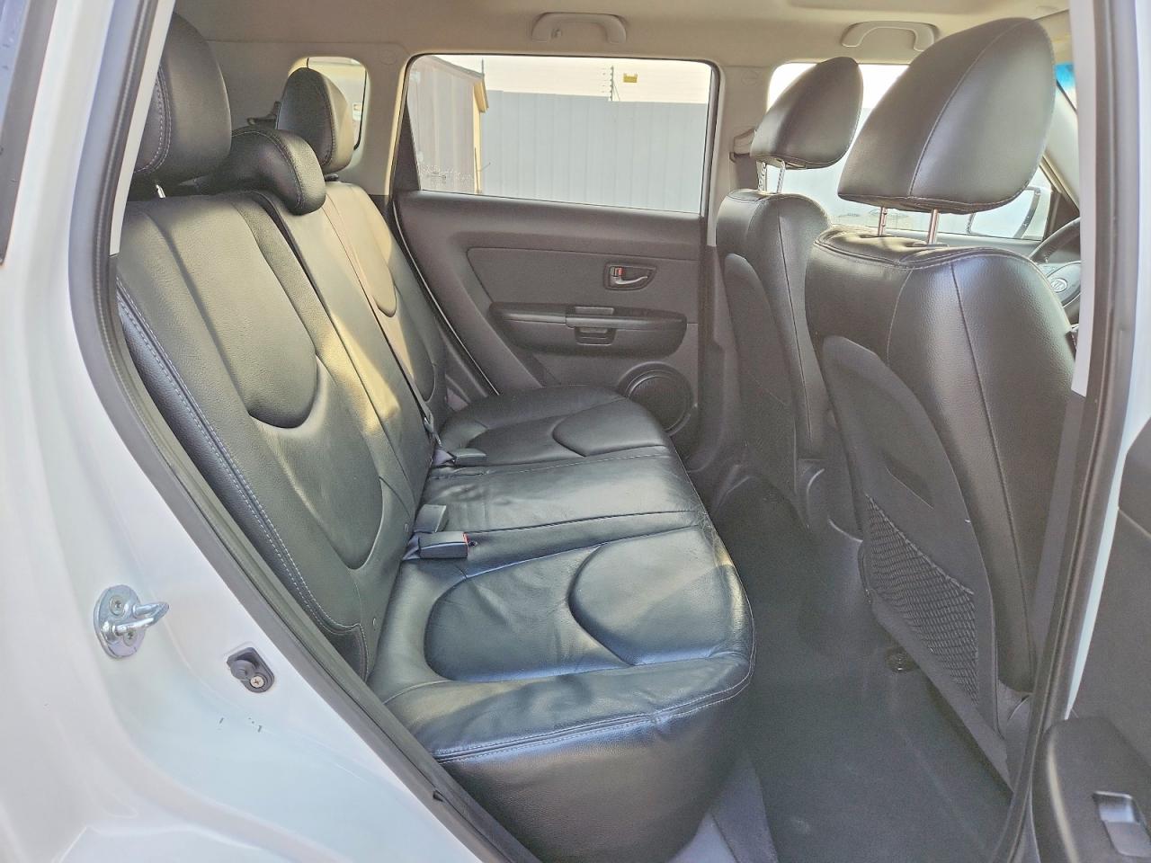 2011 KIA SOUL + photo 21