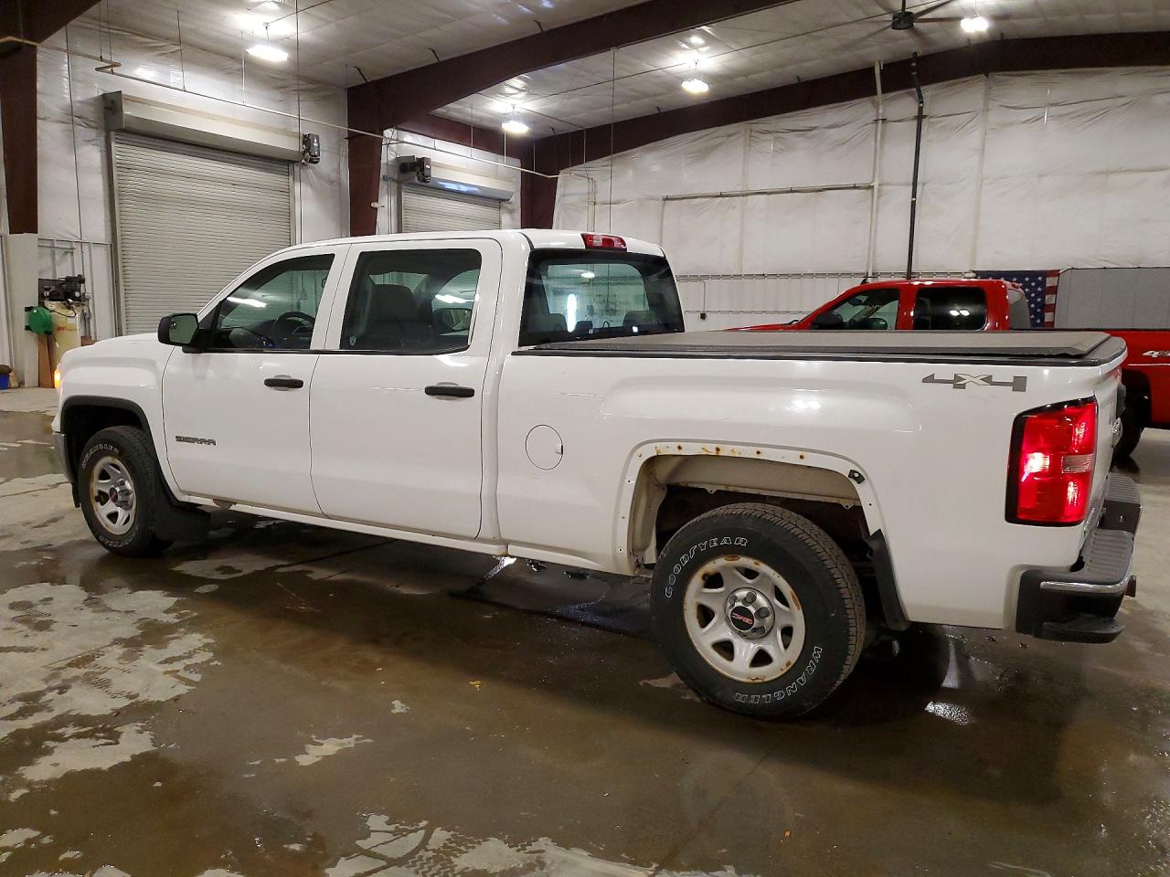 2014 GMC SIERRA K1500 photo 2
