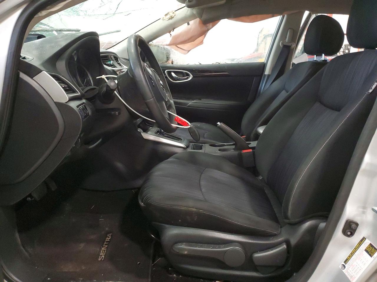 2019 NISSAN SENTRA SV photo 13