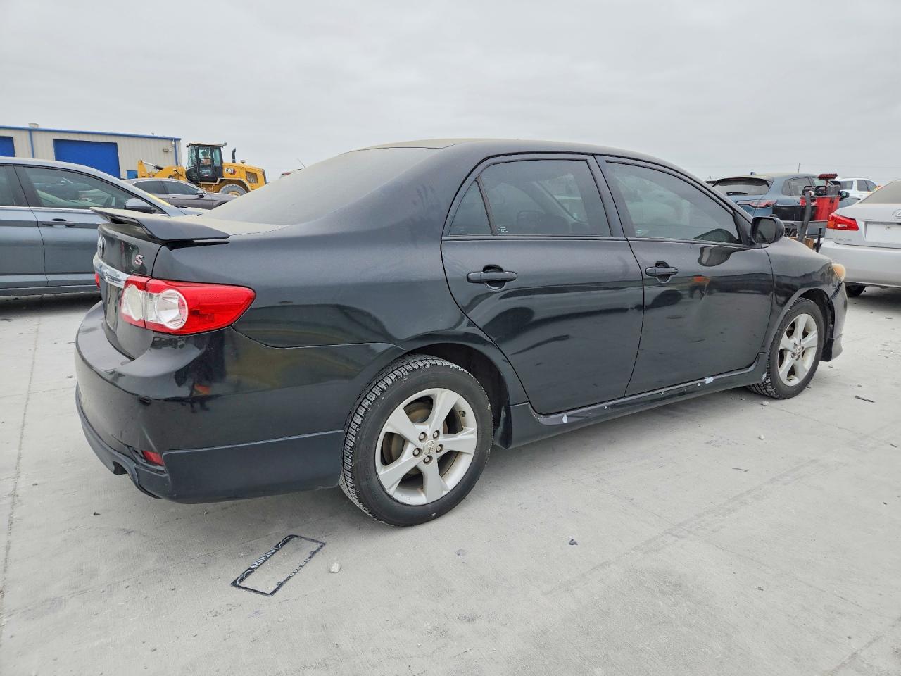 2013 TOYOTA COROLLA S photo 5