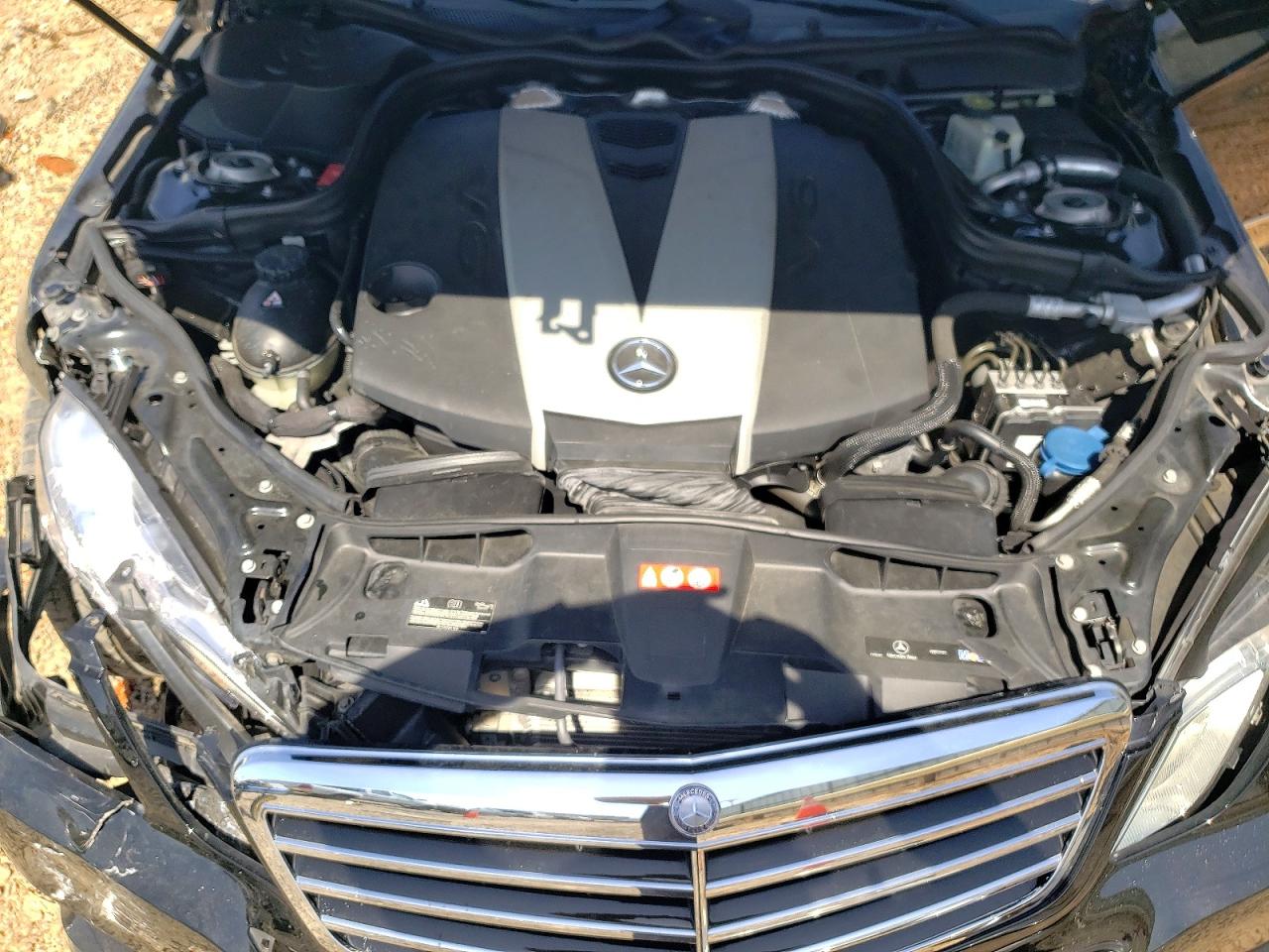 2011 MERCEDES-BENZ E 350 BLUETEC photo 21