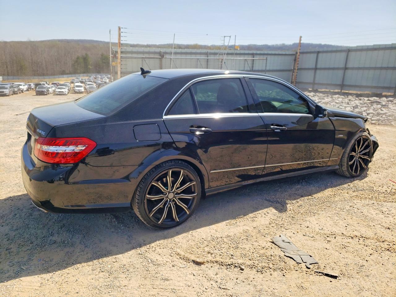 2011 MERCEDES-BENZ E 350 BLUETEC photo 5