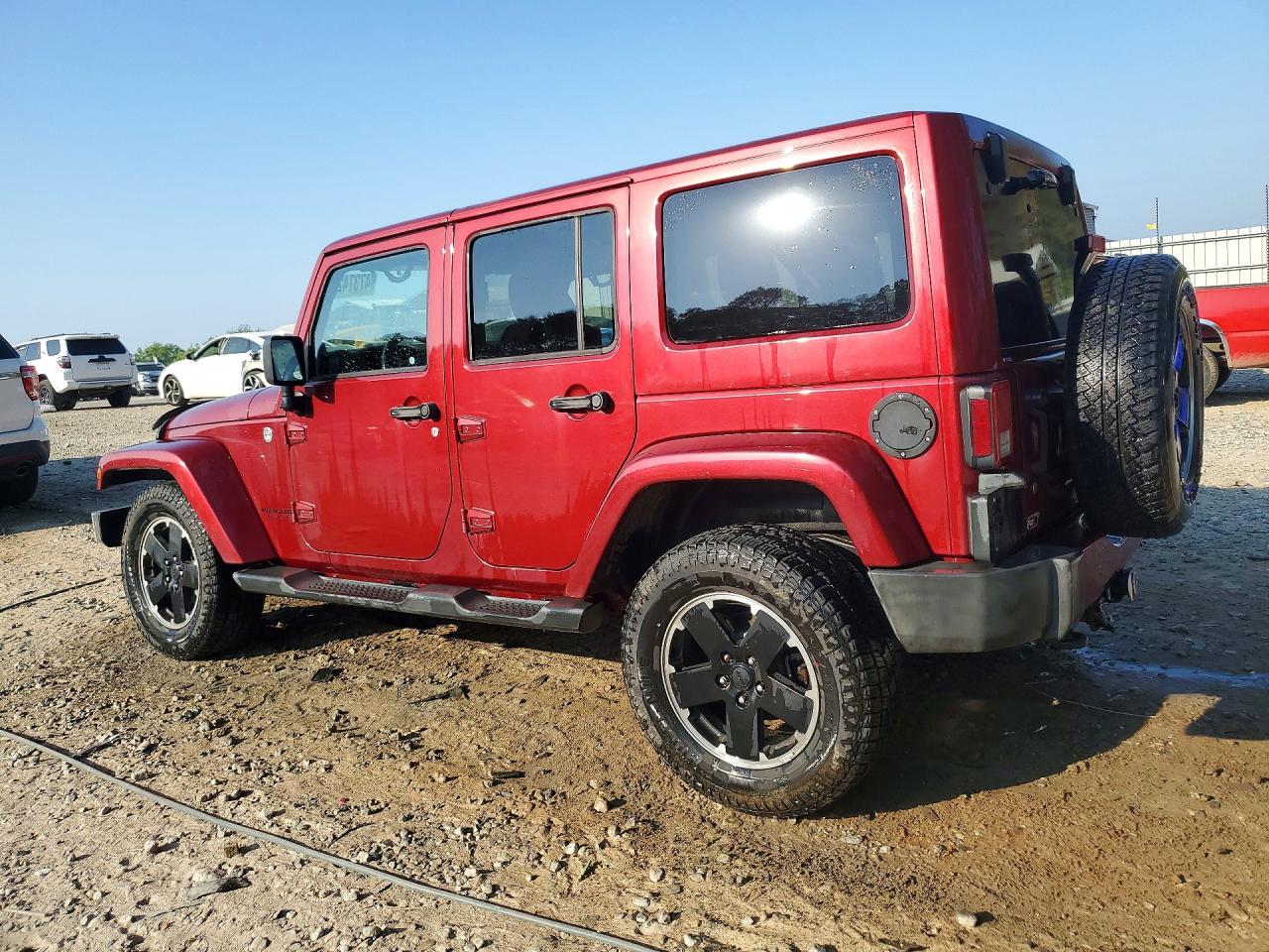 2012 JEEP WRANGLER UNLIMITED SAHARA photo 3