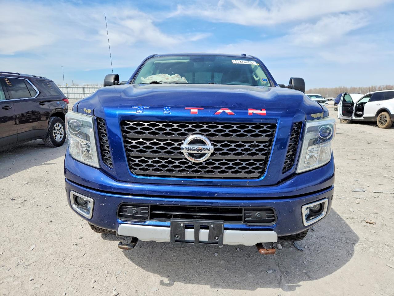 2016 NISSAN TITAN XD PRO-4X photo 13