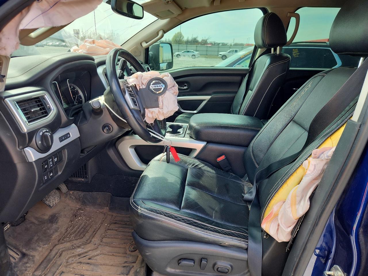 2016 NISSAN TITAN XD PRO-4X photo 19
