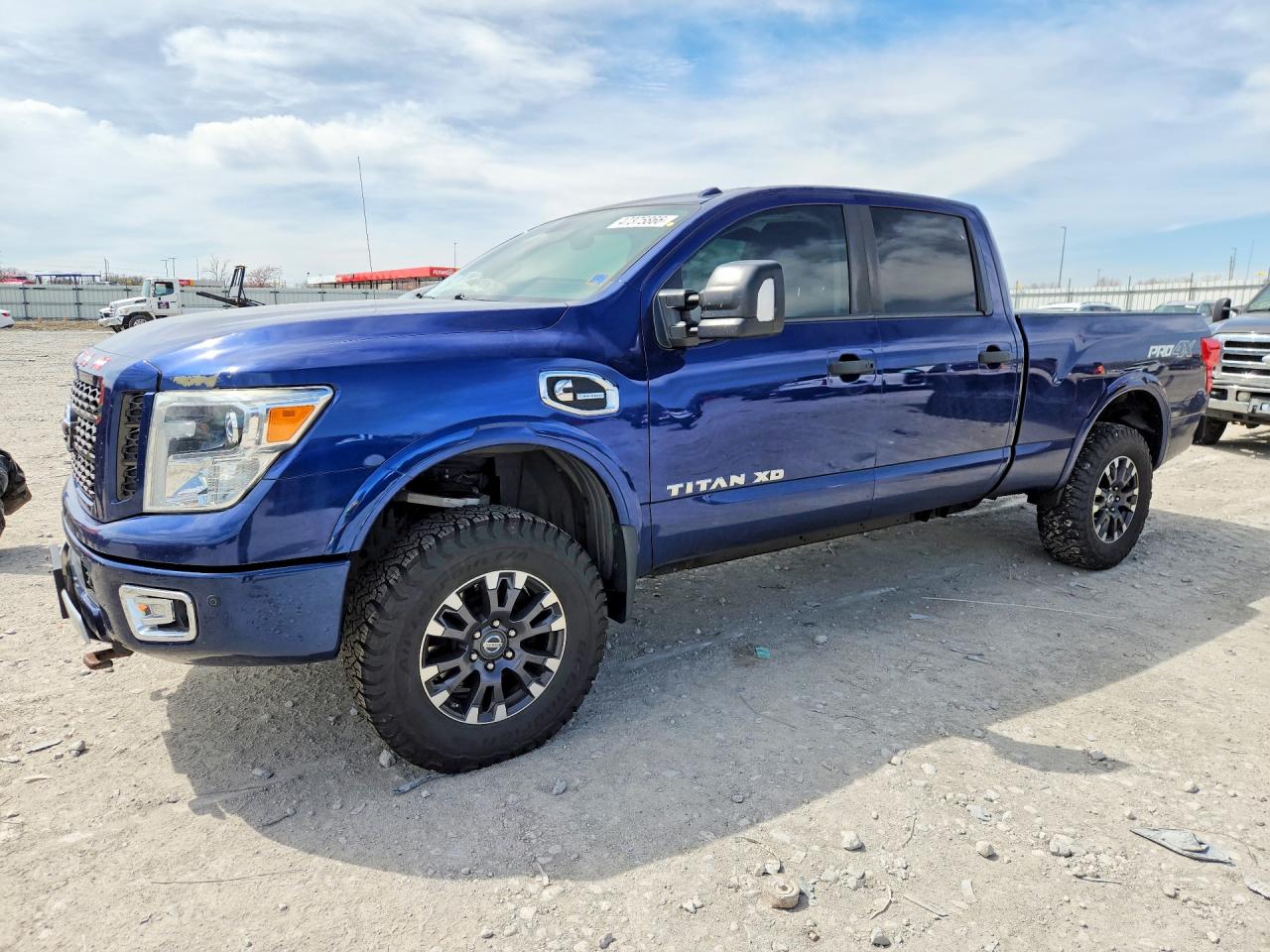 2016 NISSAN TITAN XD