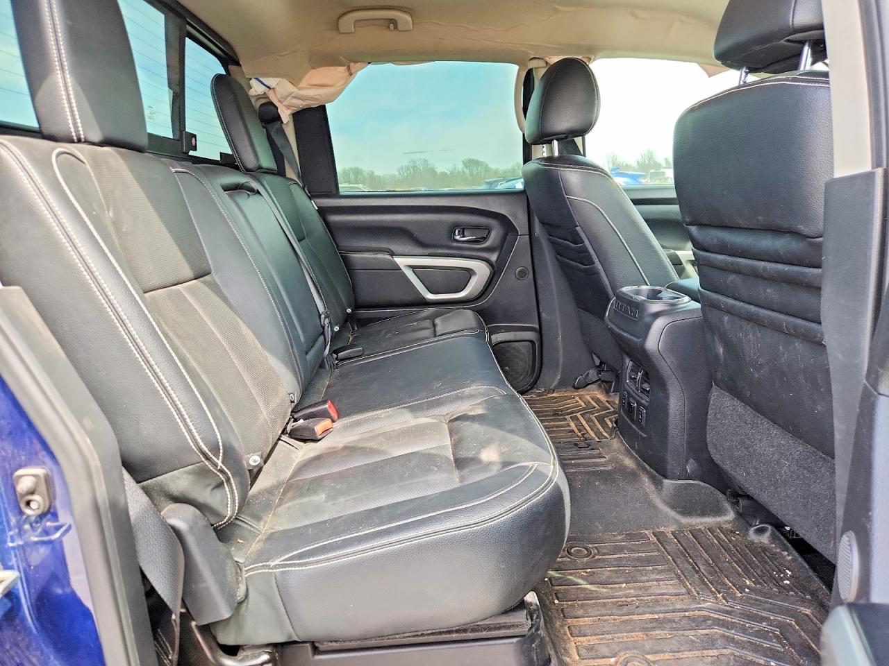 2016 NISSAN TITAN XD PRO-4X photo 28