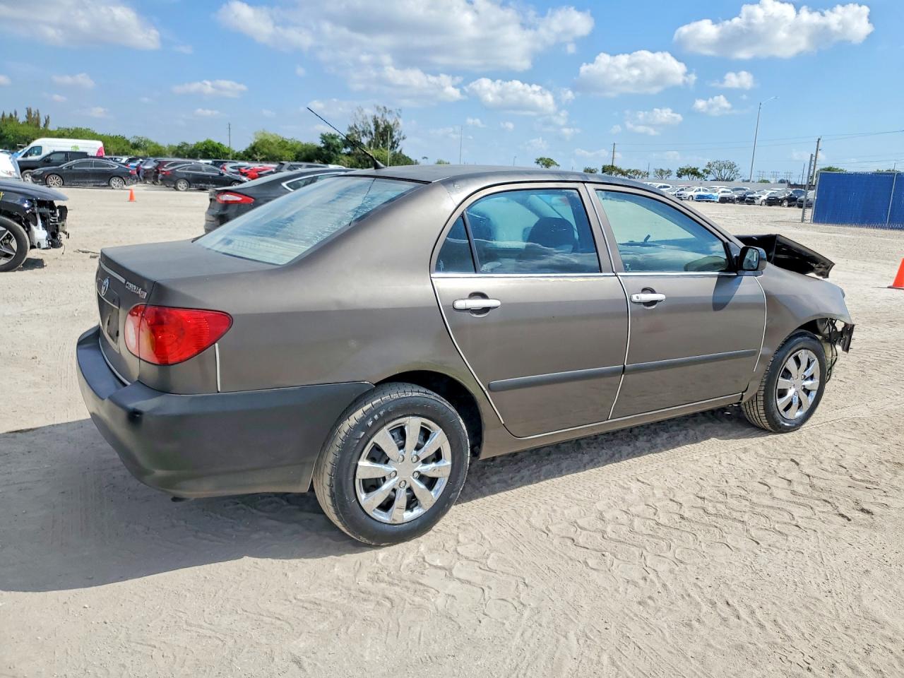 2003 TOYOTA COROLLA CE photo 5