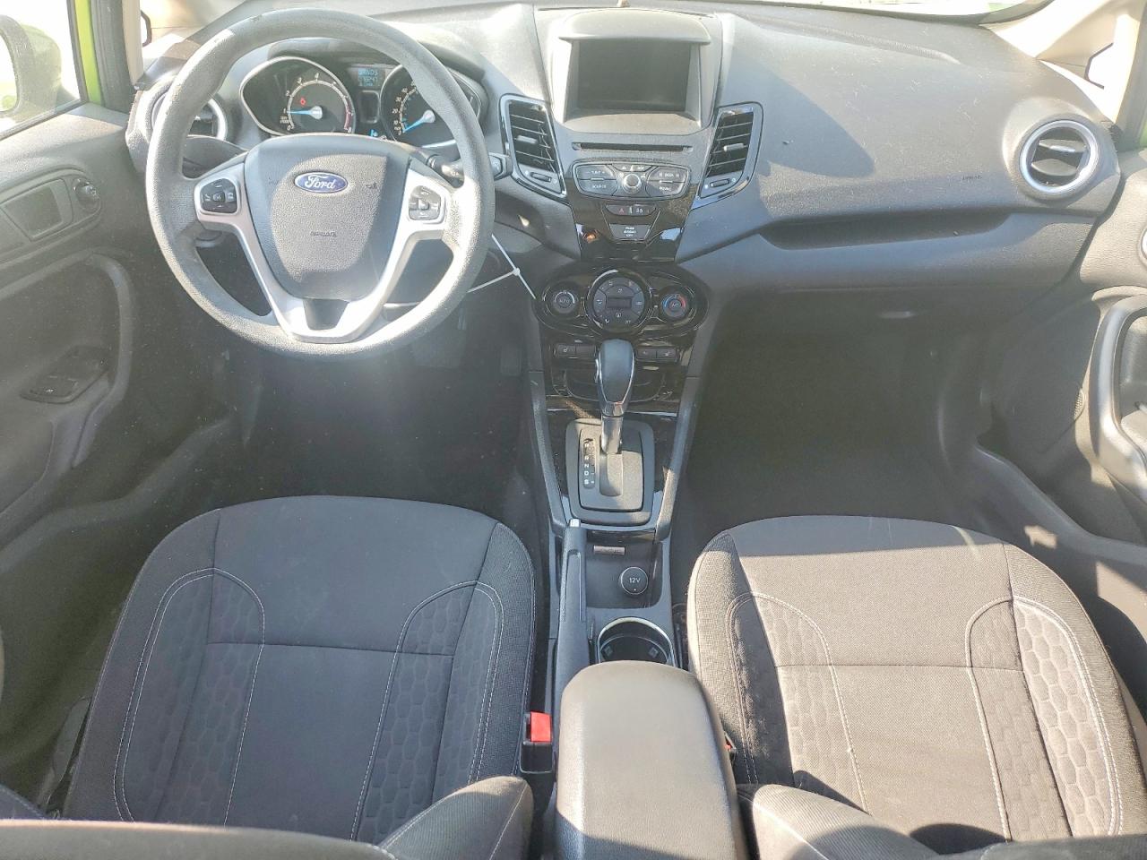2018 FORD FIESTA SE photo 22