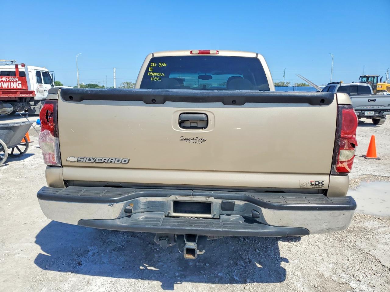 2006 CHEVROLET SILVERADO C1500 photo 11