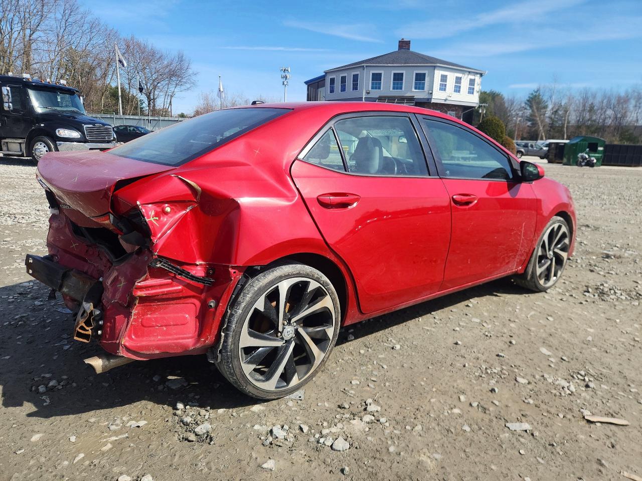 2017 TOYOTA COROLLA LE photo 7