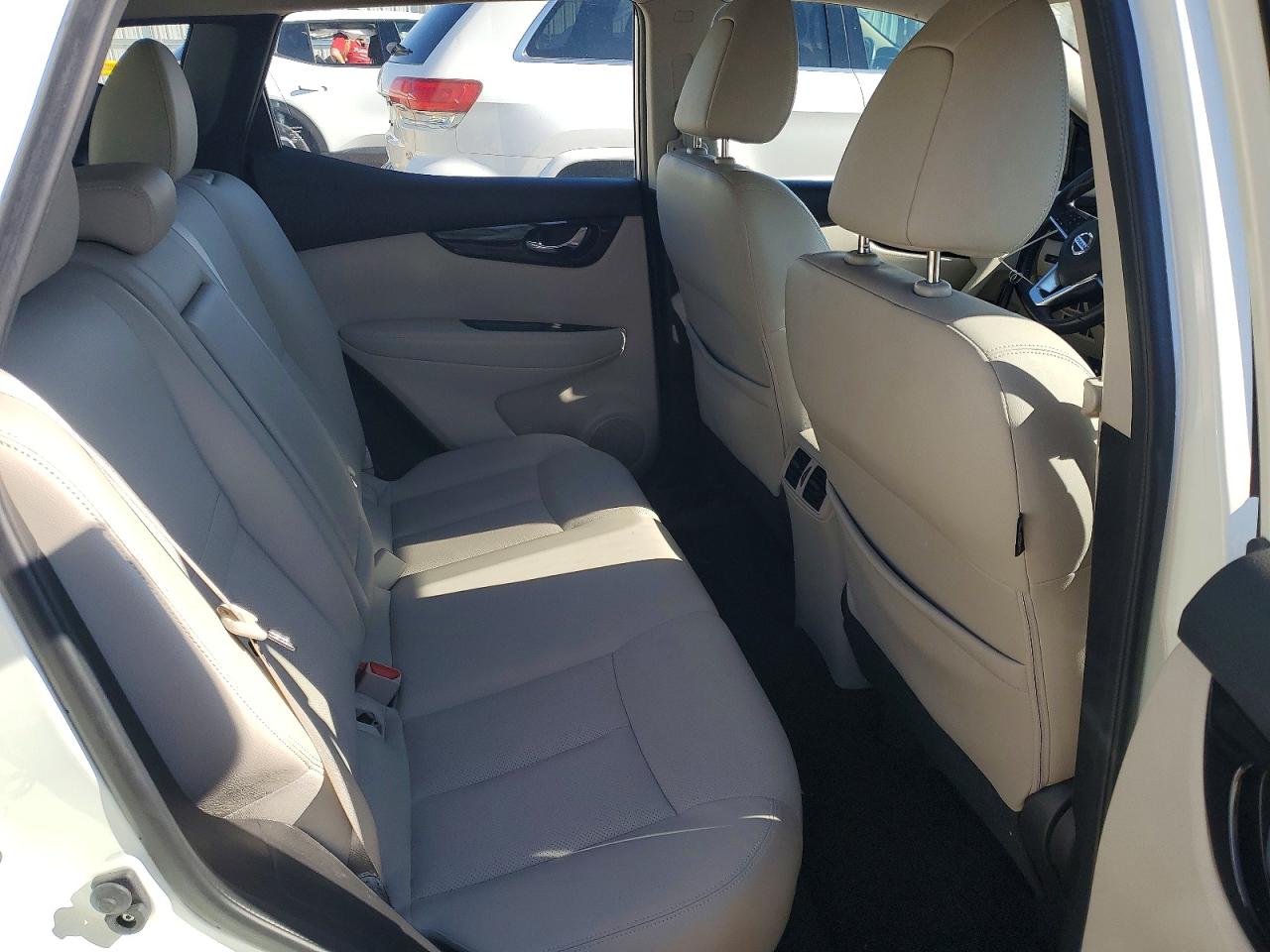 2018 NISSAN ROGUE SPORT S photo 21