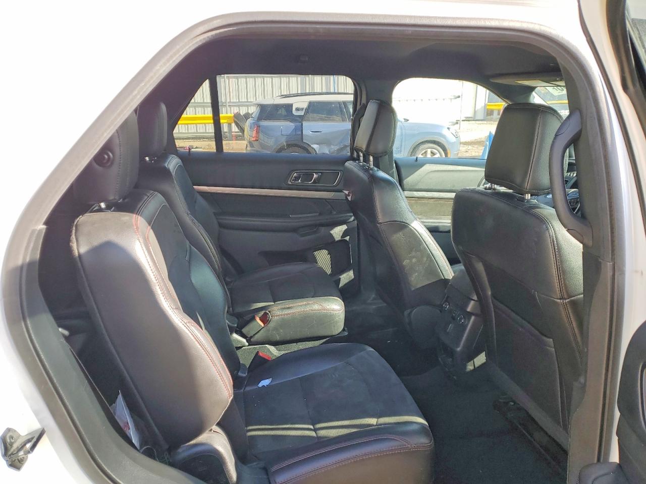 2018 FORD EXPLORER XLT photo 21