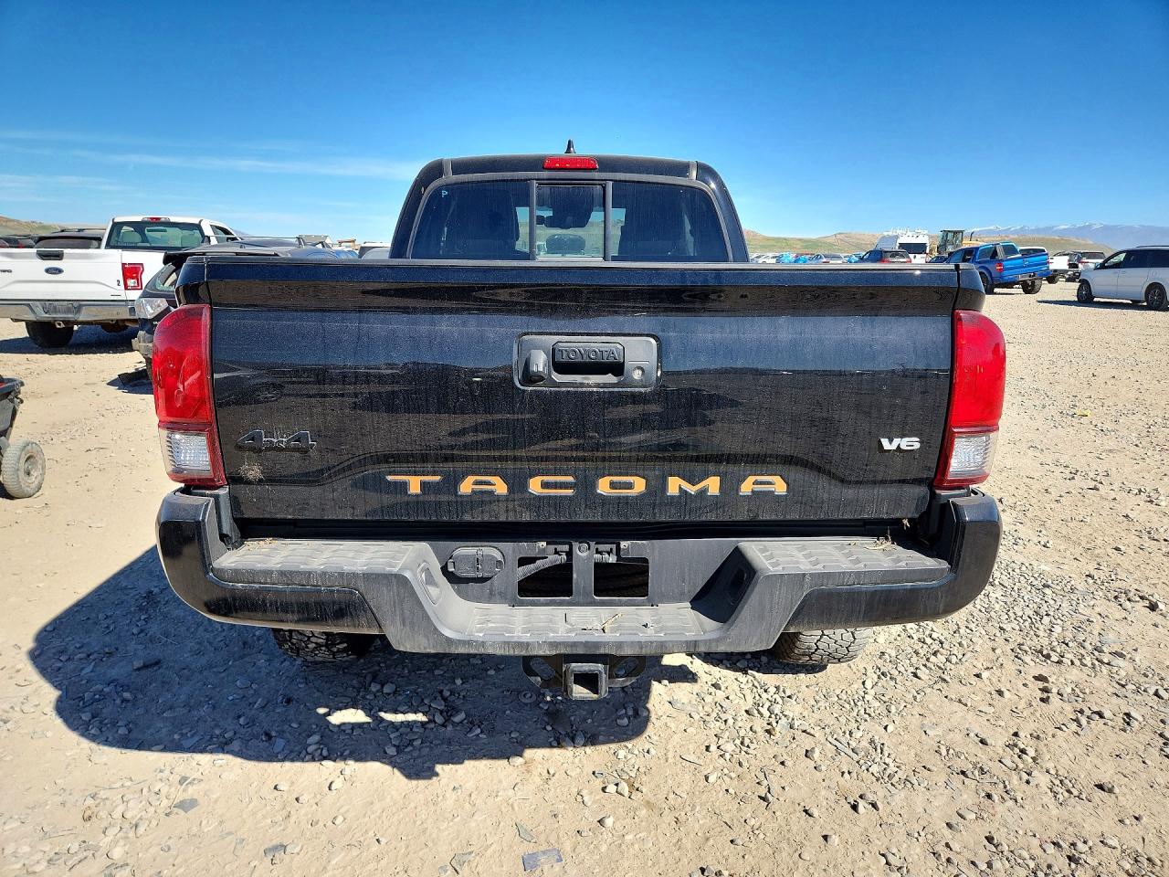2022 TOYOTA TACOMA SR5 V6 photo 11
