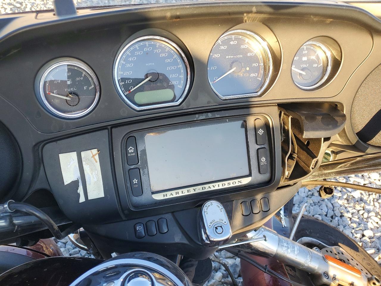 2015 HARLEY-DAVIDSON FLHTCUTG TRI GLIDE ULTRA photo 7