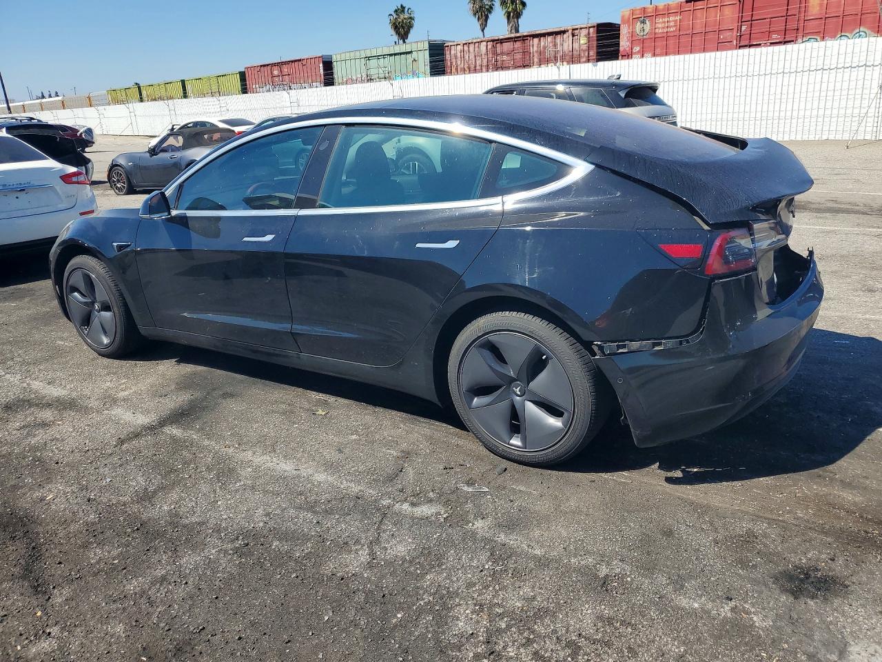 2018 TESLA MODEL 3 photo 3