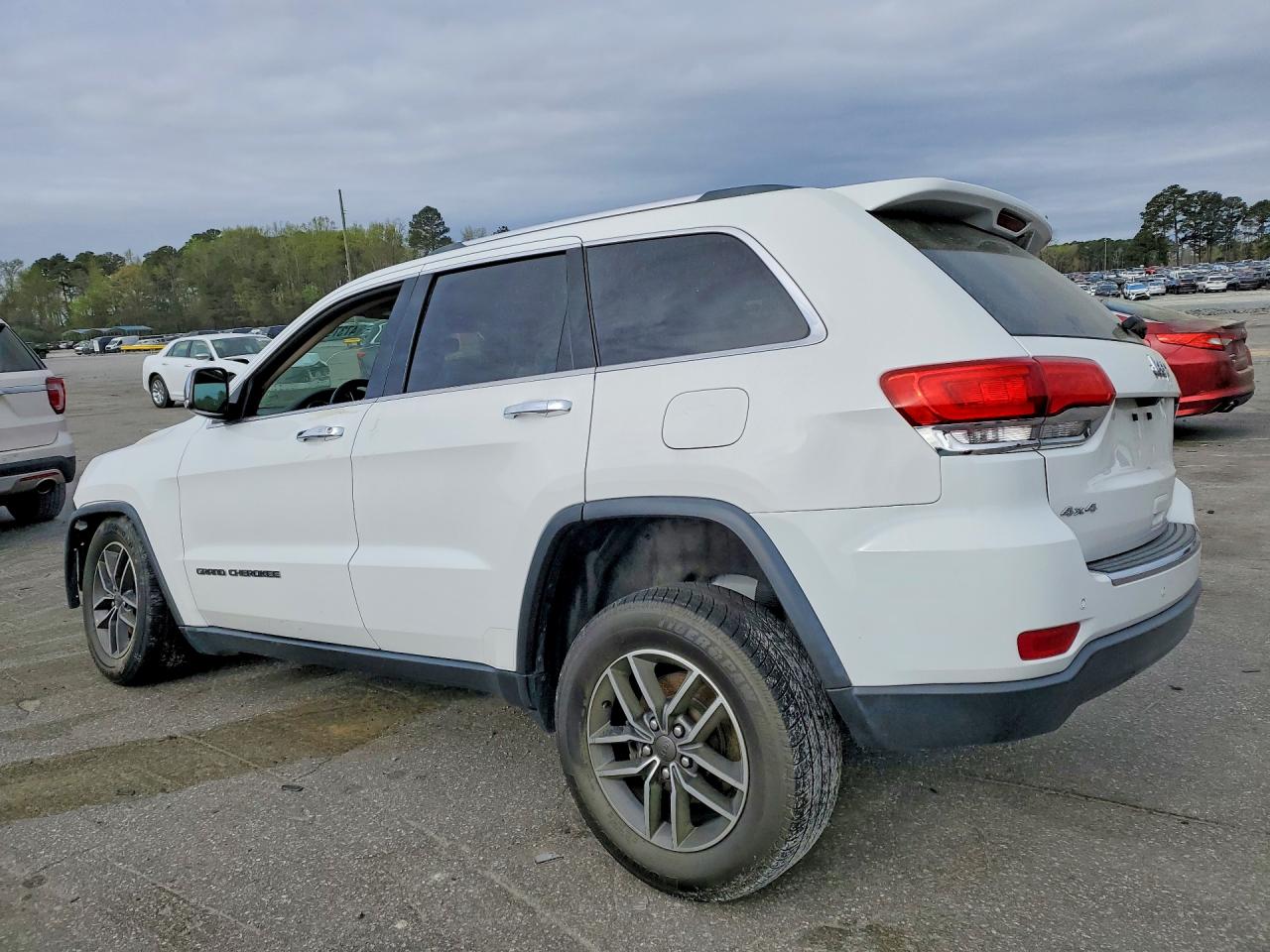 2019 JEEP GRAND CHEROKEE LIMITED photo 3