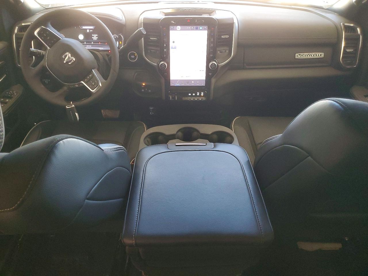 2026 RAM 2500 LARAMIE photo 15