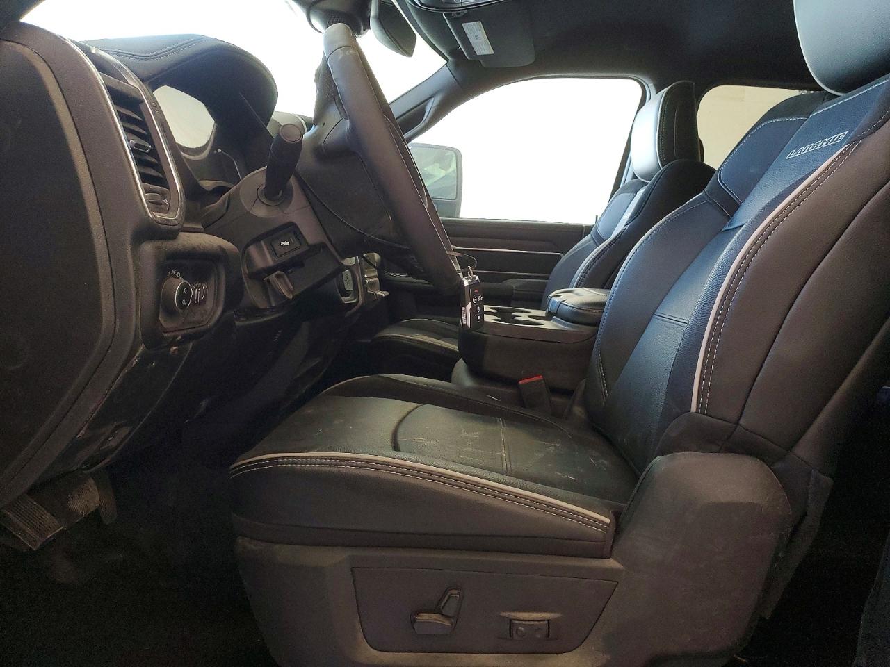 2026 RAM 2500 LARAMIE photo 13