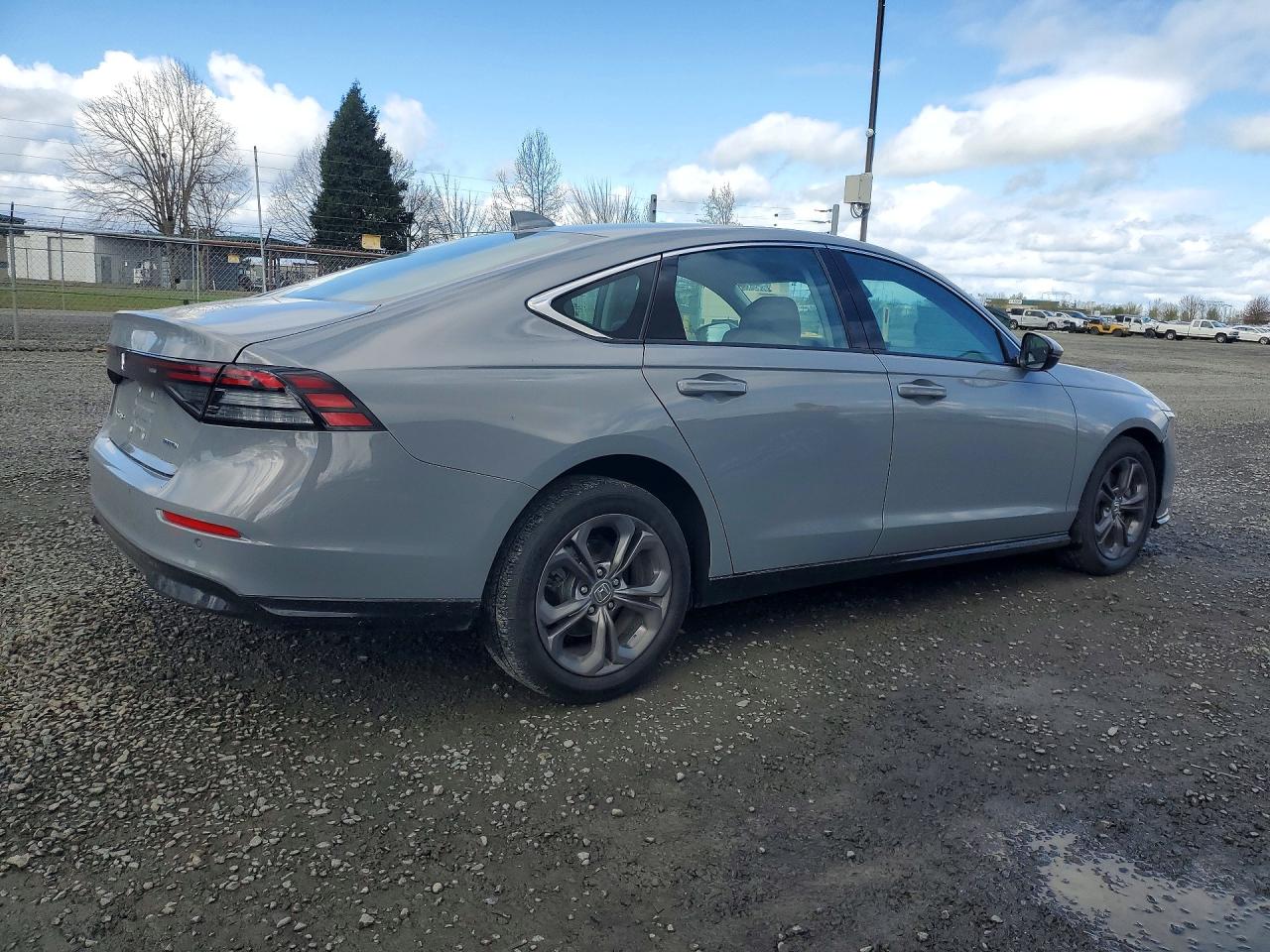 2025 HONDA ACCORD HYBRID EXL photo 3