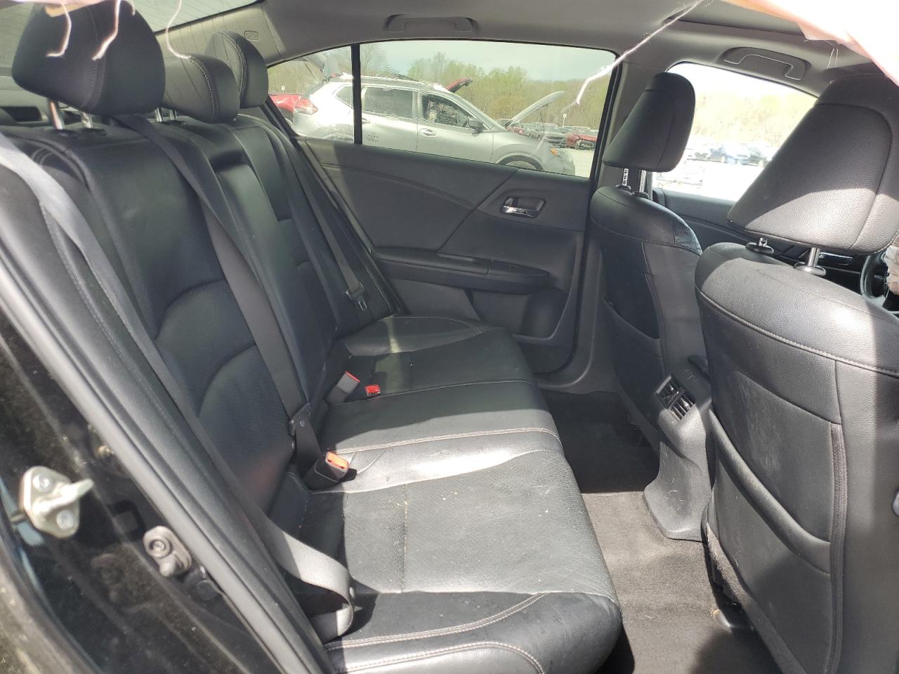 2016 HONDA ACCORD photo 19