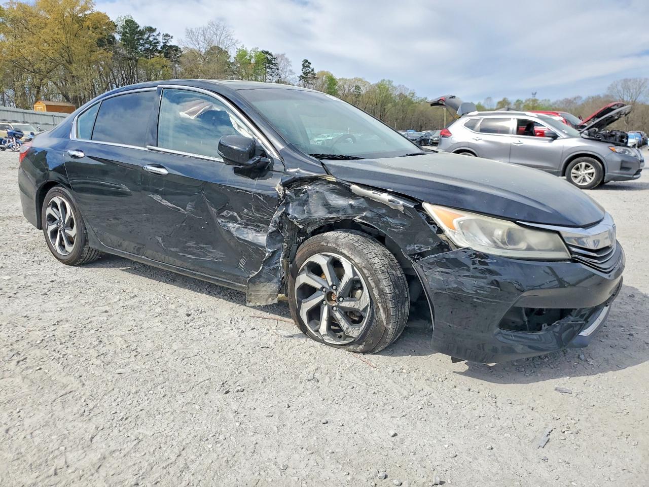 2016 HONDA ACCORD photo 7