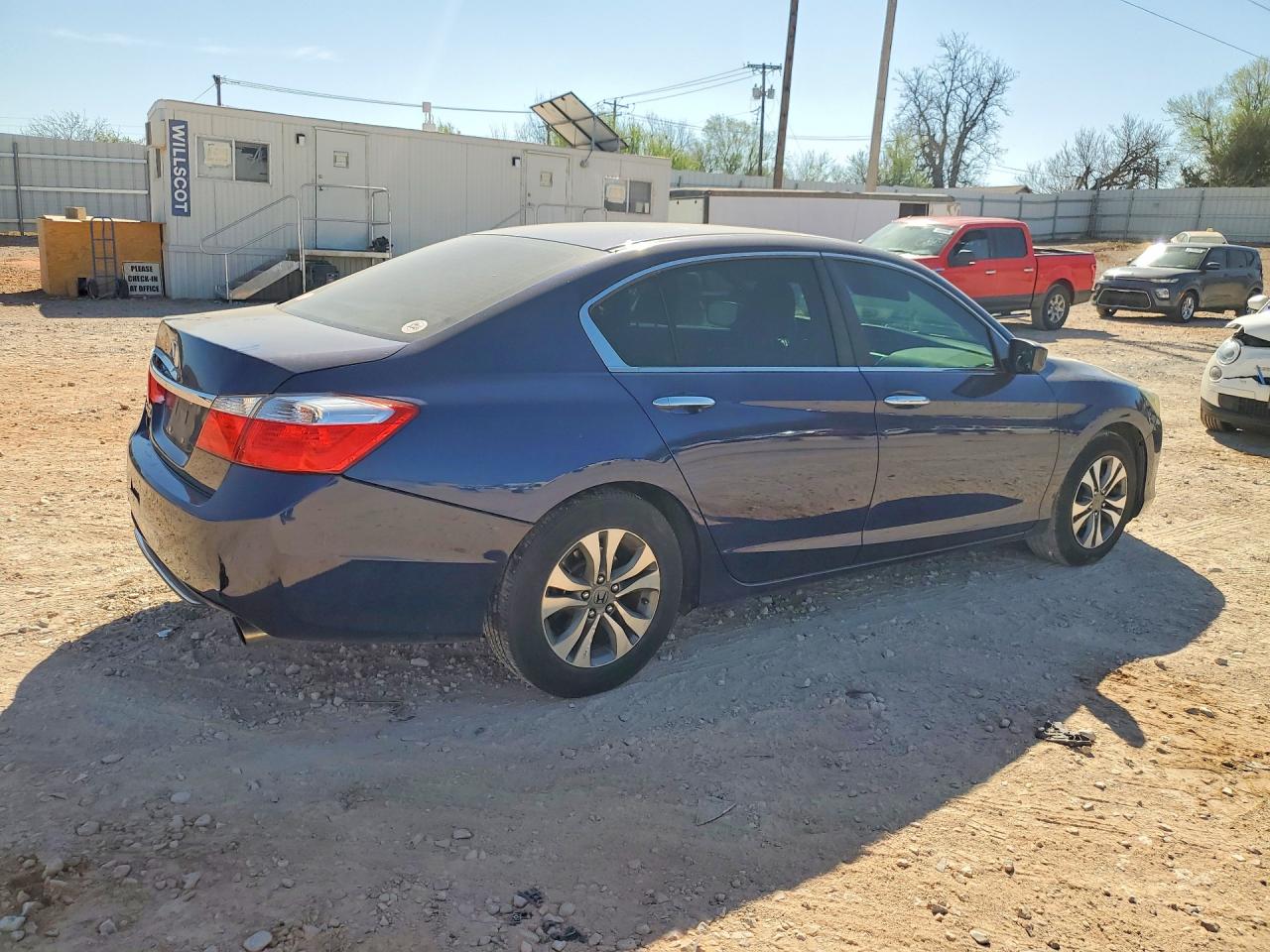 2013 HONDA ACCORD LX photo 3