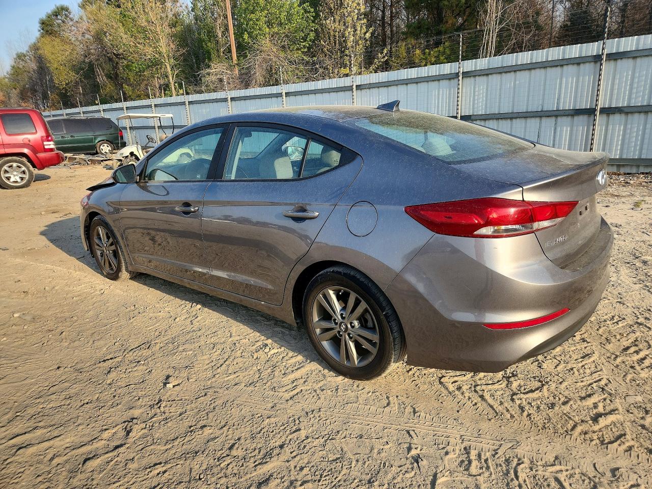 2018 HYUNDAI ELANTRA SEL photo 3