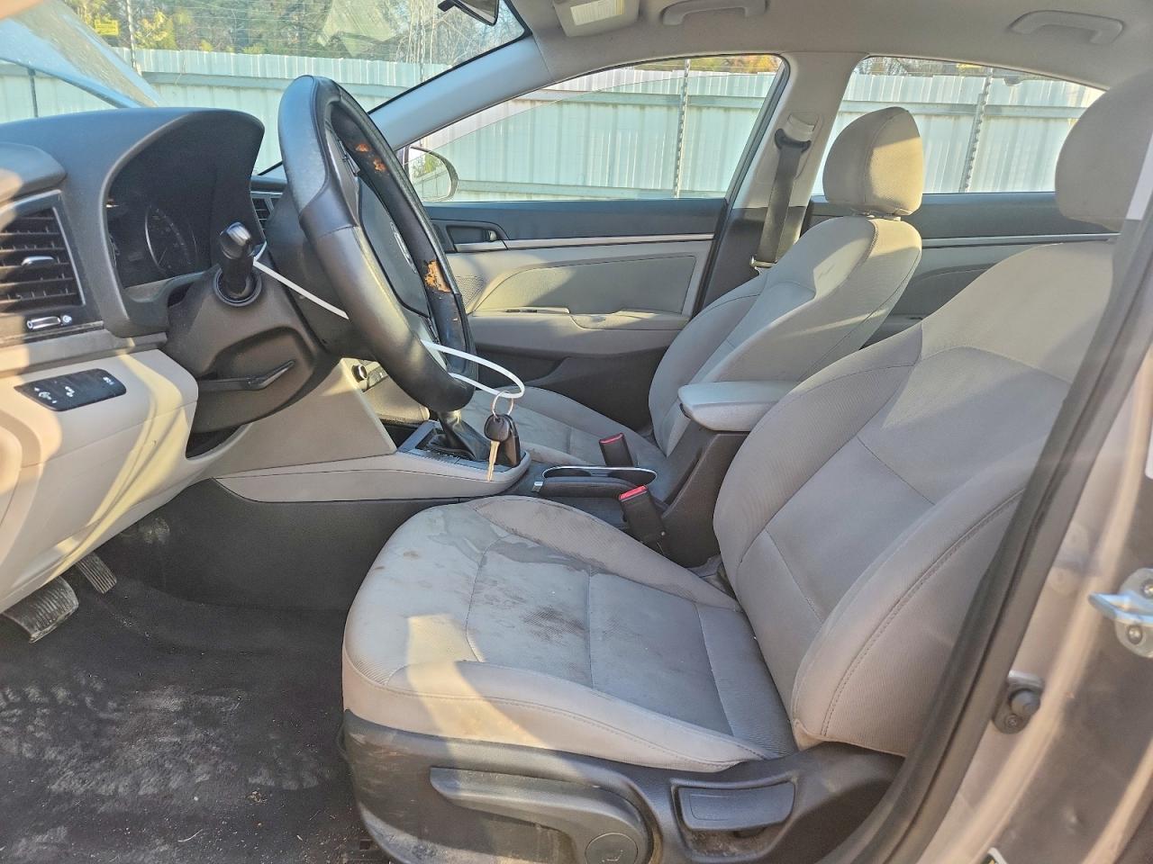 2018 HYUNDAI ELANTRA SEL photo 13