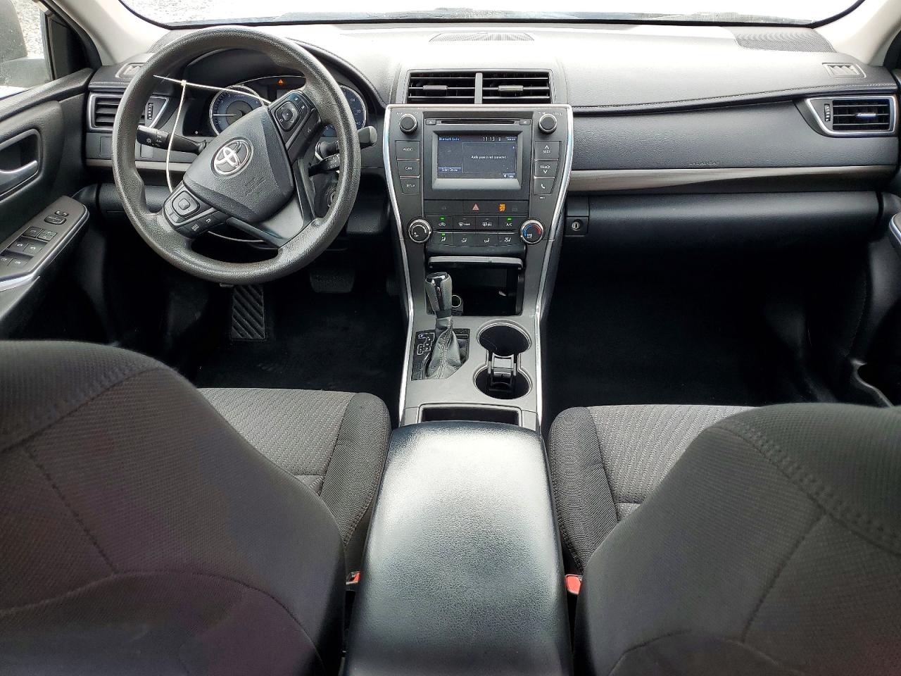 2016 TOYOTA CAMRY LE photo 22