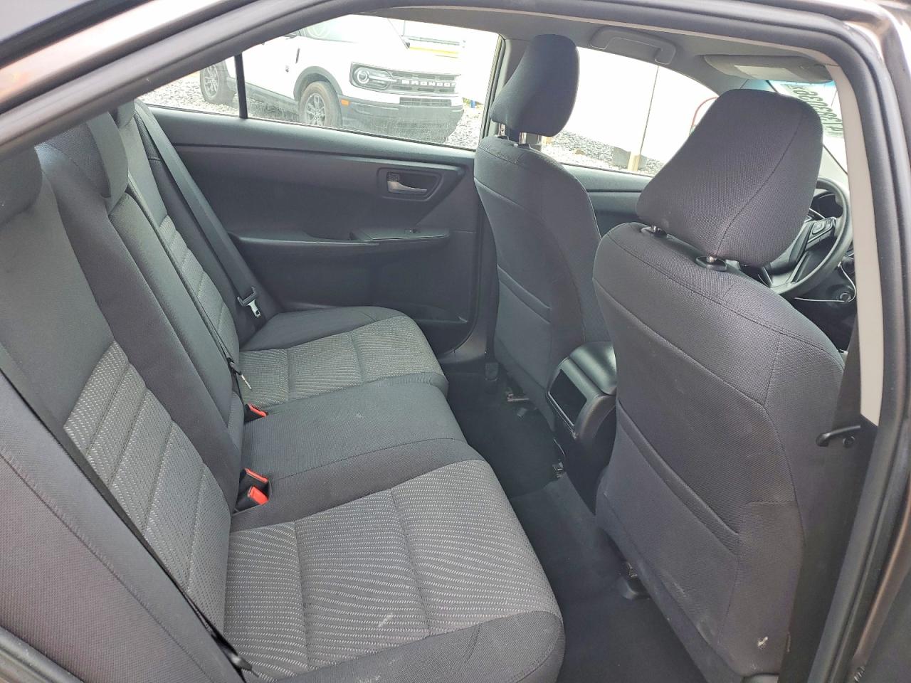 2016 TOYOTA CAMRY LE photo 28