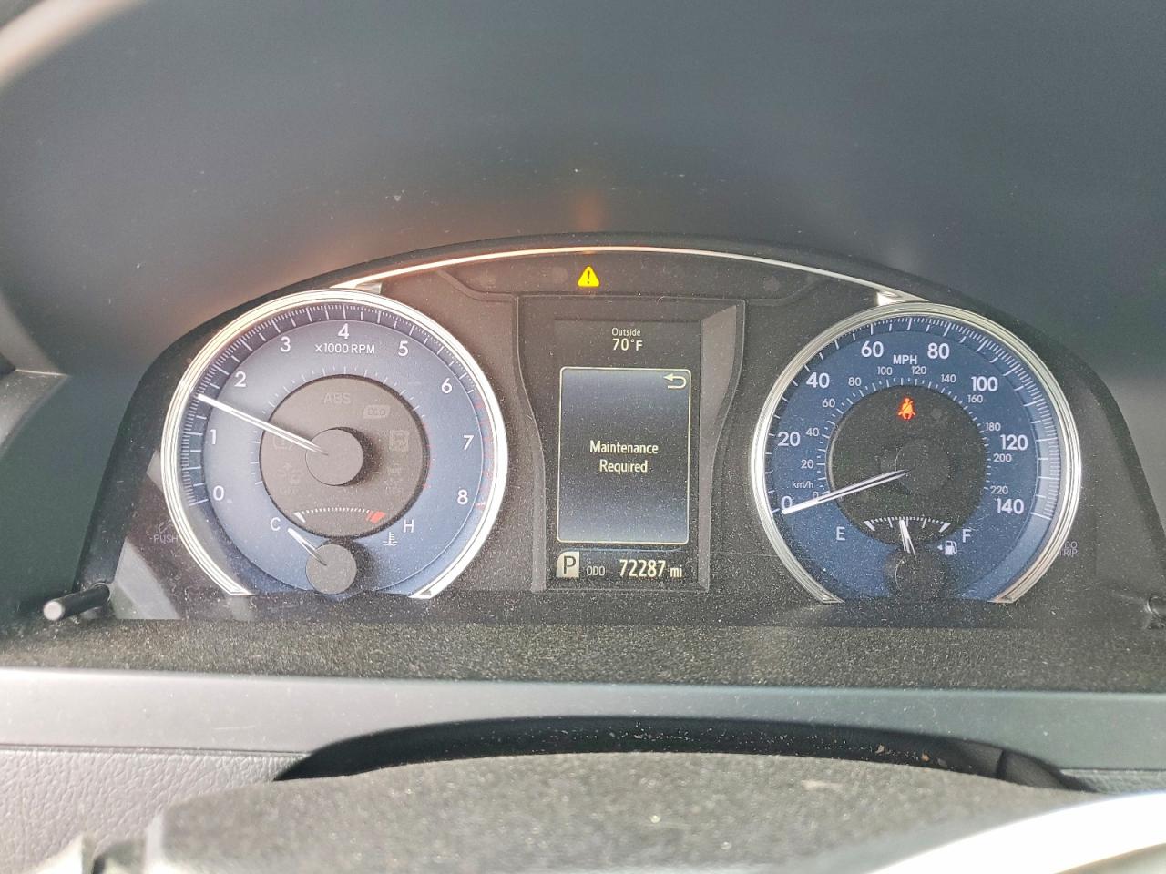 2016 TOYOTA CAMRY LE photo 25
