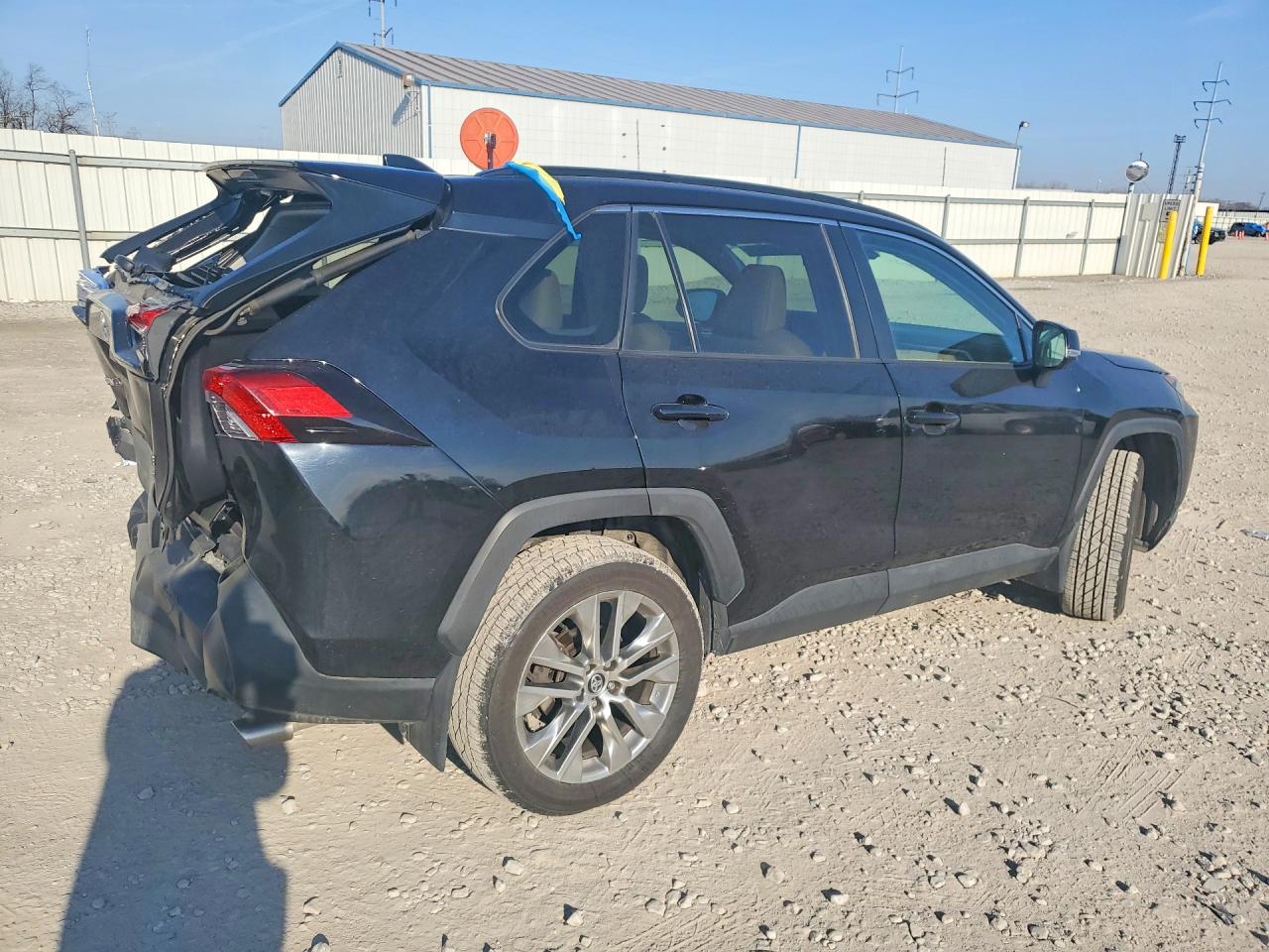 2021 TOYOTA RAV4 XLE PREMIUM photo 5