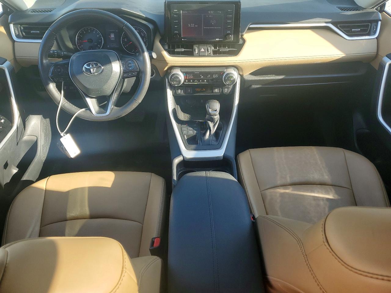 2021 TOYOTA RAV4 XLE PREMIUM photo 15
