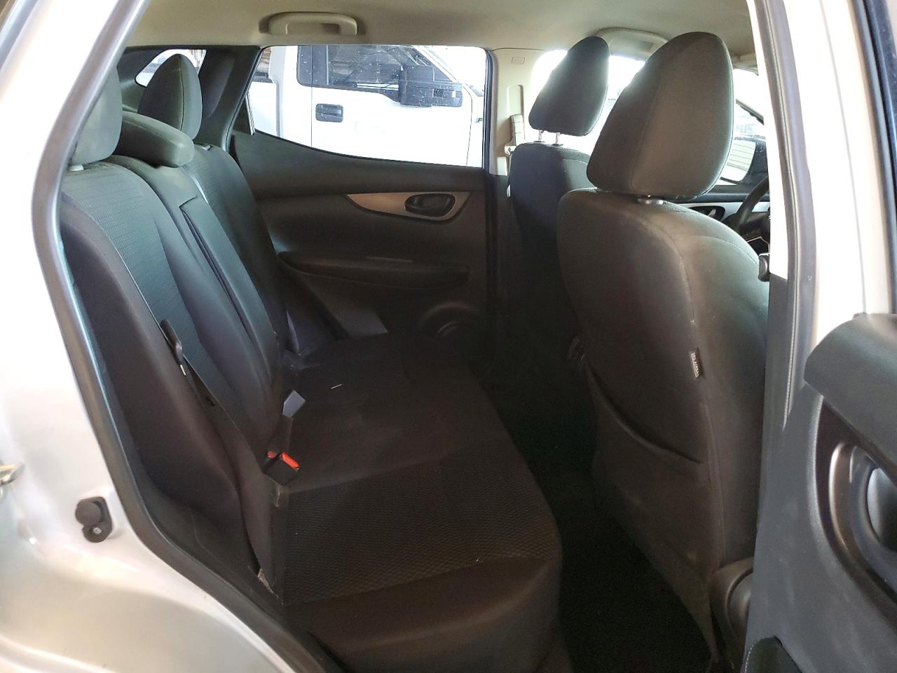 2019 NISSAN ROGUE SPORT S photo 10