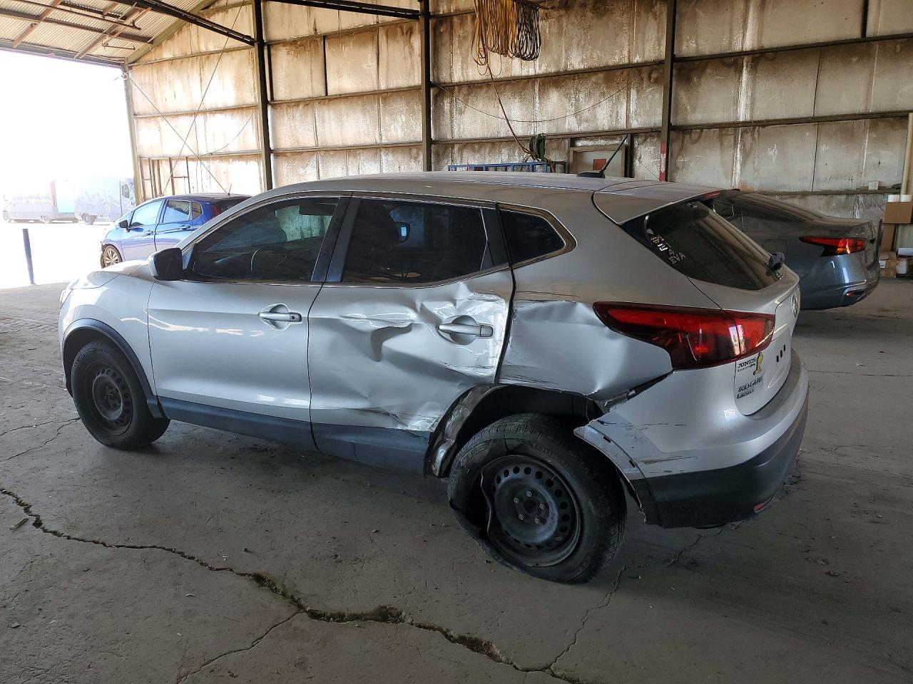2019 NISSAN ROGUE SPORT S photo 2