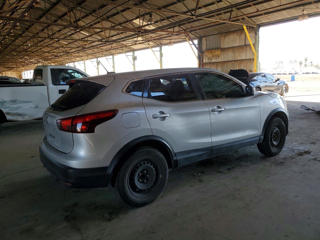 2019 NISSAN ROGUE SPORT S photo 3