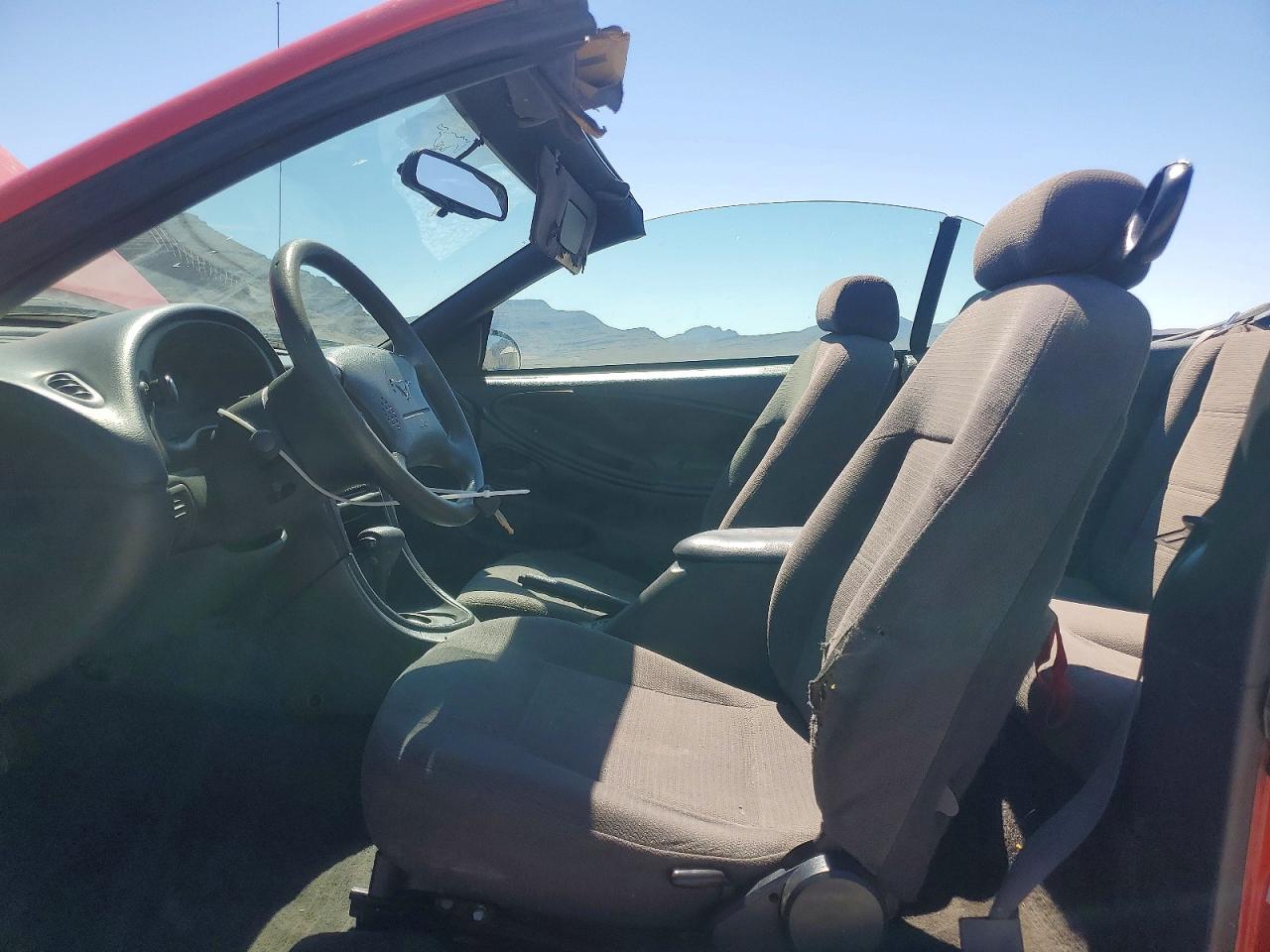 2000 FORD MUSTANG photo 19