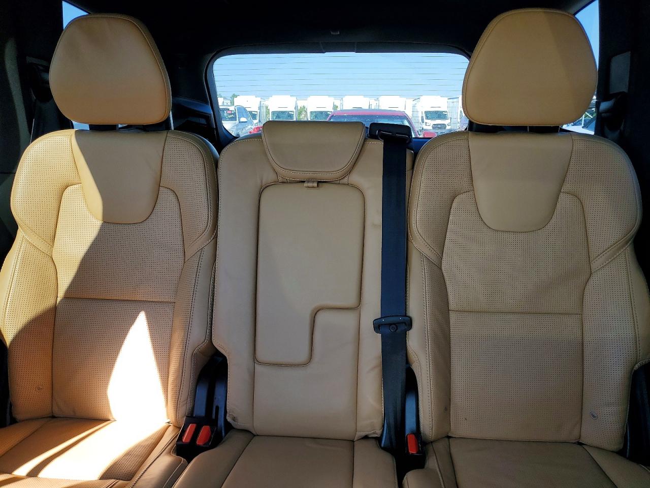 2017 VOLVO XC90 T6 photo 19