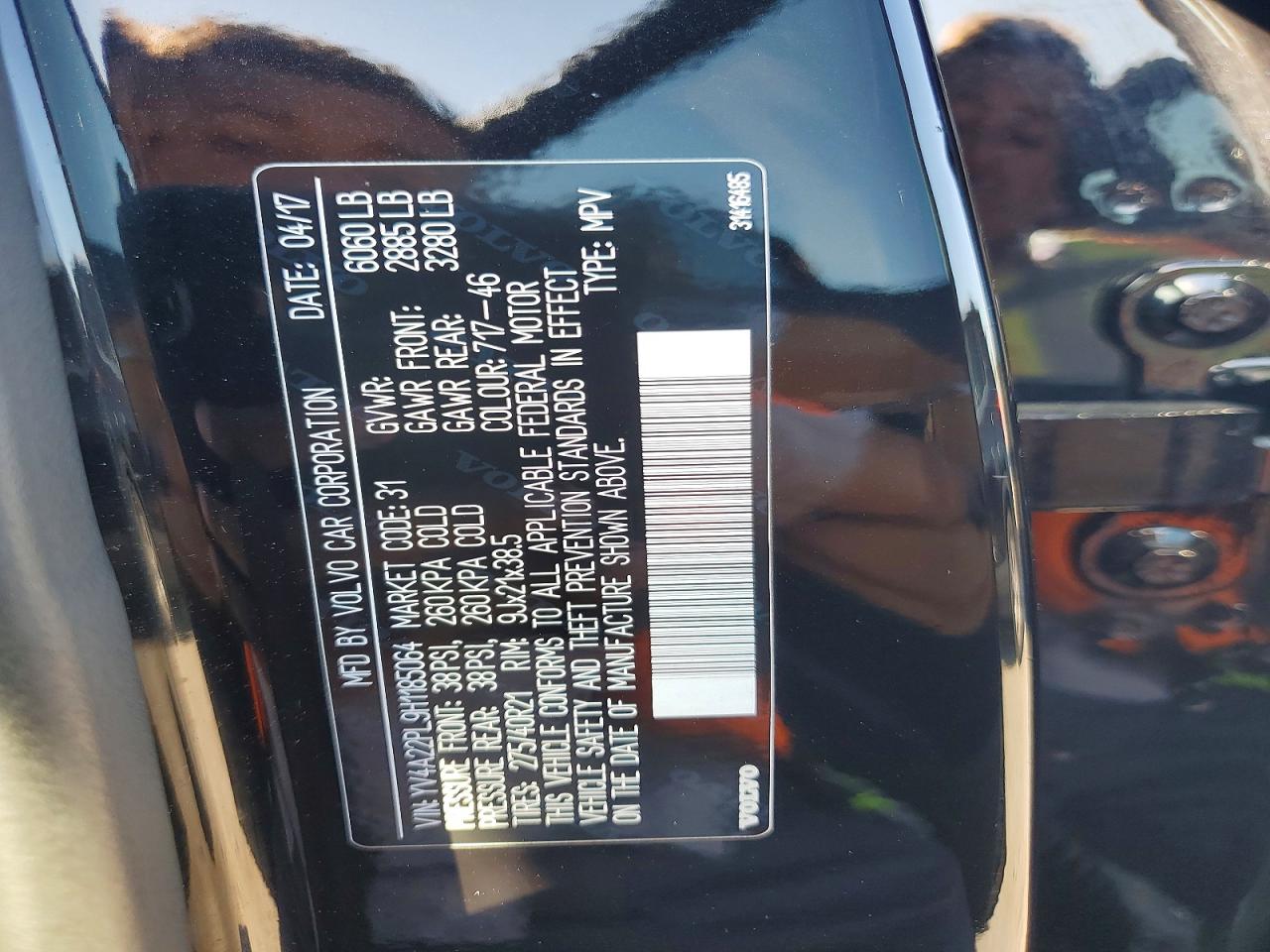 2017 VOLVO XC90 T6 photo 27