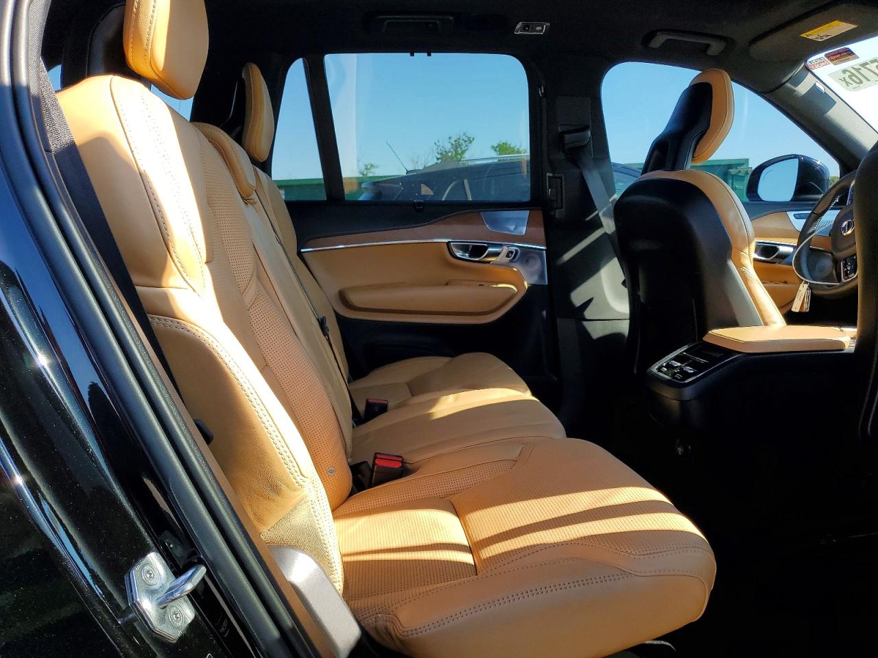 2017 VOLVO XC90 T6 photo 21