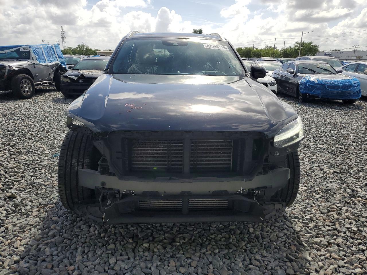 2017 VOLVO XC90 T6 photo 9