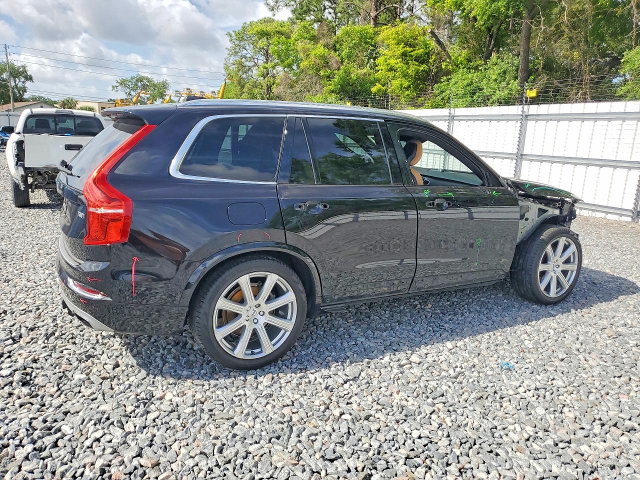 2017 VOLVO XC90 T6 photo 5